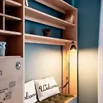 Va Yia/ Spacious