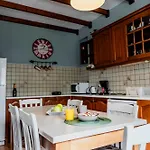 Va Yia/ Spacious Apartment *