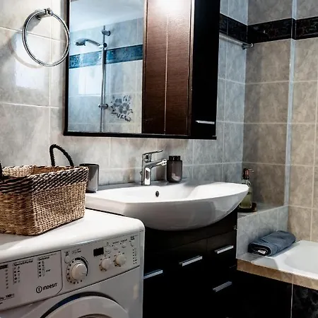 Va Yia/ Spacious Apartment *