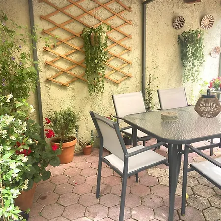 Va Yia/ Spacious Appartement