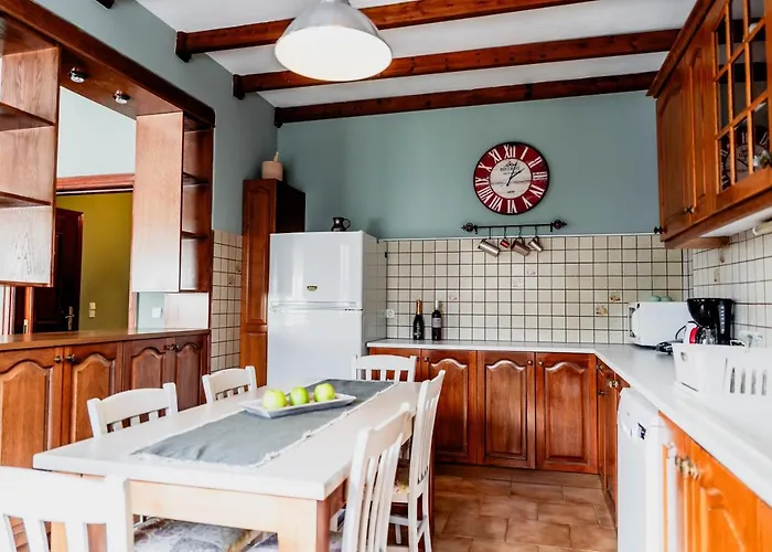 Va Yia/ Spacious Lägenhet *