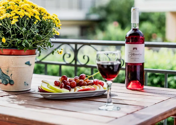 Va Yia/ Spacious Lägenhet *